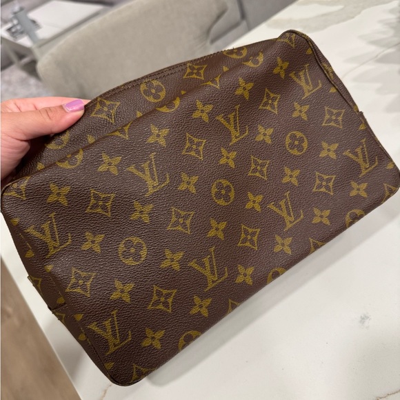 Louis Vuitton Monogram Trousse 28/ Cosmetic Bag - Picture 1 of 10